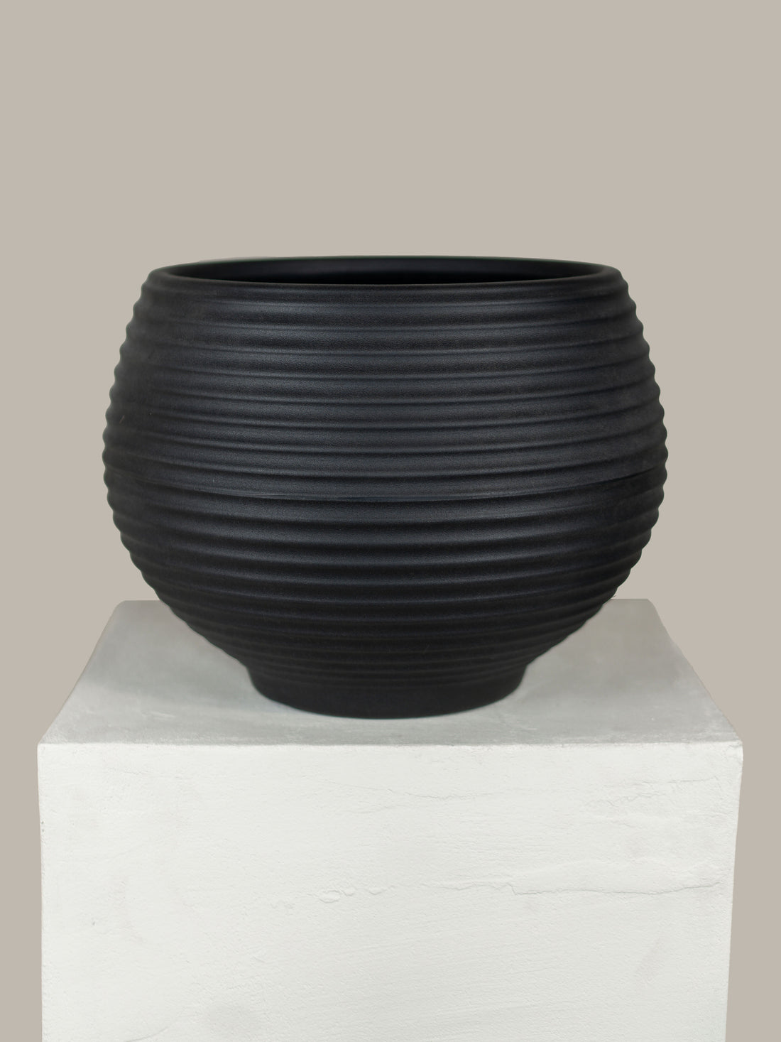 Naga - Black